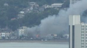 溶接の火が燃え移り…伊東市で建物火災　ケガ人・逃げ遅れはいない模様　現場の作業員から通報　静岡