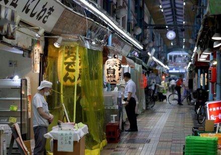 昭和感漂う商店街、再開発迫る　葛飾区立石　路上感撮