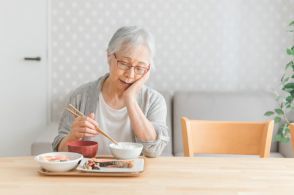 「高齢の親の食が進まず、痩せてきたかも？」低栄養を防ぐ対策とアイテムを在宅介護のエキスパートが解説