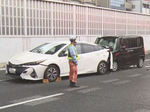 1歳女の子は救急搬送もケガなし…名古屋の国道でタクシーや車計4台が絡む玉突き事故 男性2人がケガ
