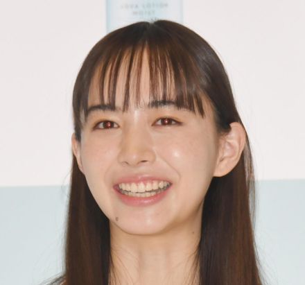 井桁弘恵、衝撃スレンダーボディーに反響　逆に心配の声も「痩せ過ぎ？」「絞り過ぎかな」