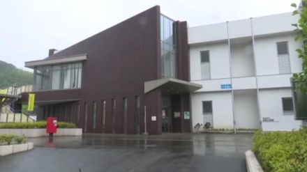 公民館で70代女性のバッグなど盗み追いかけてきた女性に暴行 無職の男(66)を強盗傷害容疑で逮捕