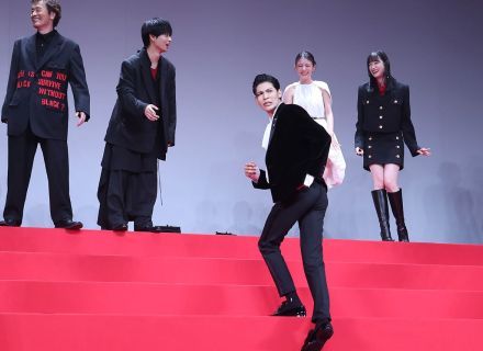 ヤンキー高校生演じたラウールが金髪で登壇「けんかもしたことない」