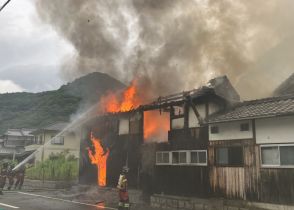 岡山・御津で民家焼く　住人3人、出火当時は全員外出
