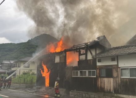 岡山・御津で民家焼く　住人3人、出火当時は全員外出