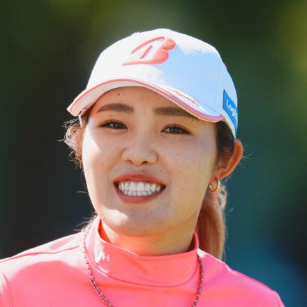 古江彩佳が65で日本勢トップ4位の好発進　渋野日向子はイーブンパーで52位スタート