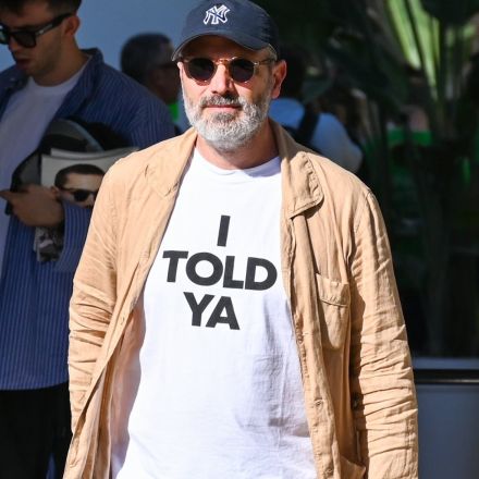 海外で話題の「I TOLD YA」Tシャツを展開しているのは意外なブランドだった！