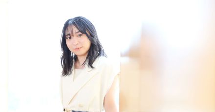 芸人・アンゴラ村長の写真集が「大ヒット」…30歳の”普通の姿”が「かわいい」と言われて感じたこと