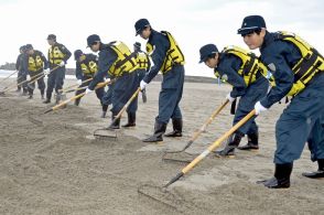 福島県富岡町で津波不明者捜索　大震災から１３年４カ月　双葉署などから計９０人