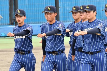 センバツ優勝直後、健大高崎コーチから甲子園未経験校の監督に！ 磐田東・赤堀佳敬監督の改革3ヵ月「ユニフォームで野球部のイメージを変える」