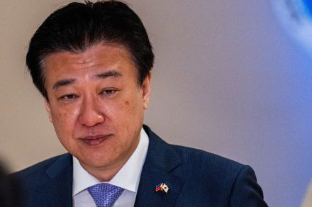 海幕長が辞任、特定秘密の不適切管理　一連の不祥事で防衛省200人超処分