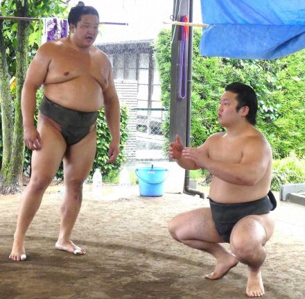 幕下付け出しの石崎涼馬「雰囲気に飲まれないように」デビュー戦を前に所作を練習「相当緊張すると思う」