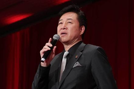 196cm川合俊一「久しぶりに自分より背の高い人と…」　大物との対面報告に衝撃「会長ヤバっ」