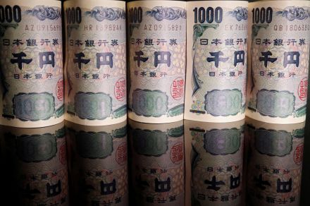 円が対ドルでまた急騰、一時157.30円　1カ月ぶり高値