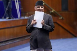 ネパール首相に不信任、政権交代へ　就任から1年半　与党内も分裂