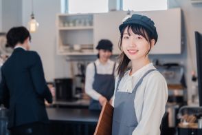 大学生の娘が週3日アルバイトをして、このままだと扶養控除が受けられなくなるのではと心配です。いくら稼ぐと扶養から外れますか？