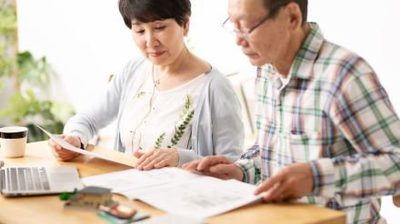 【50代からの投資入門】知っているのと知らないのでは雲泥の差…投資ビギナーの成功確率を高める、5つの「重要事項」【CFPが助言】