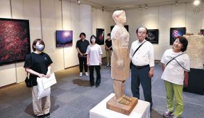 被災地、美の力感じ　現美輪島展が開幕　県漆芸美術館