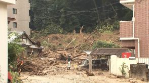 行方不明の親子3人の死亡を確認…愛媛・松山市の土砂崩れ現場で撤去作業続く　制限緩和で戻る住民も