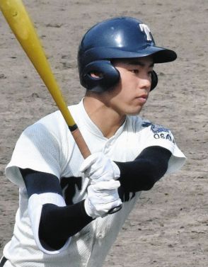 大阪桐蔭、コールド勝ちで初戦突破、プロ注目のリードオフマン境亮陽が先制二塁打でチームを勢いづける【高校野球大阪大会】