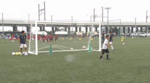 複数の企業が協力し地元の強豪校にサッカーゴールを贈る　子どもにサッカー教えて　倉敷市