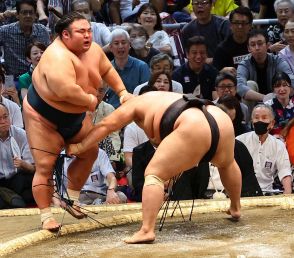 ９度目かど番貴景勝初日黒星、先場所２日目からの休場で相撲勘問われ「それは別に。集中し直す」