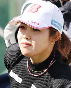 メジャー初Ｖ古江彩佳「大会30周年、メジャー10周年、ピンクが大好きなので優勝うれしい」