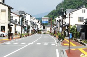 国道361号の電柱地中化完了　長野県伊那市高遠町
