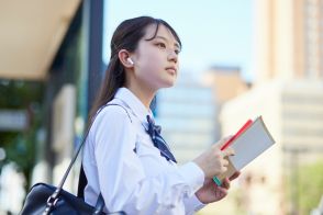 高校生の娘がいます。東京都に住んでいるのですが、東京都独自の奨学金があるって本当ですか？