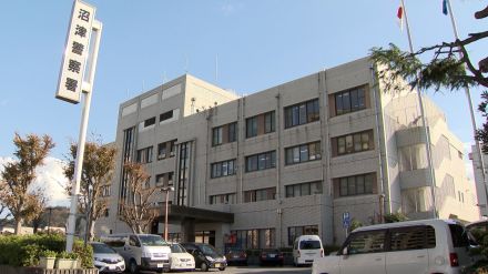 30代女性の腹部を刃物で刺したか　殺人未遂容疑で映像制作業の40歳男を逮捕=静岡県警