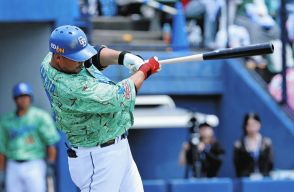 中日・中田翔、２軍合流後初安打の二塁打！ スライディングで同点ホームも