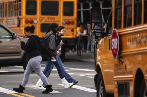 米新学期商戦、今年は低調に　高額品買い控えで