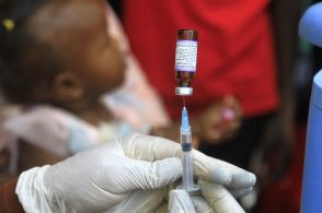 子どものワクチン接種率、改善鈍く 国連が警鐘