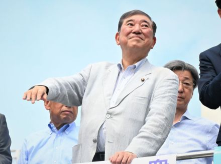 石破茂氏「ソースラーメンここだけ」「オムライスやたらおいしい」、千葉でグルメ情報披露