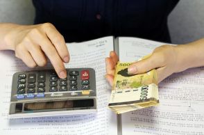 「いっそ時給を上げて週休手当てなくそう」韓国自営業者のため息