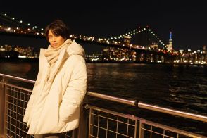 ミュージカル俳優・岡宮来夢の２ｎｄ写真集が週間売り上げ１位　中面カット６枚を公開