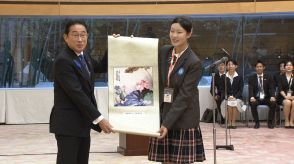日中の高校生80人が官邸訪問　岸田首相「架け橋となり友好関係」　親善プログラムの一環