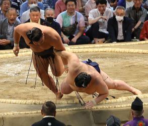 霧島３連勝で大関復帰10勝へ好発進！徳川家康ゆかり熱海で温泉浸り首の調子整えた