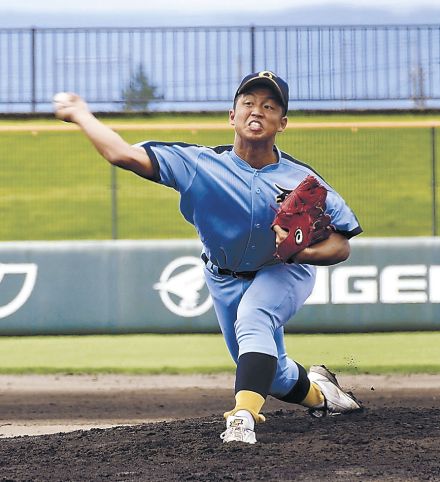 〈全国高校野球選手権富山大会第４、５日〉高岡一、快勝　エース大門が気迫の完封