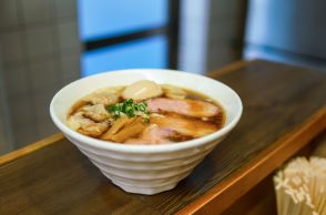 ラーメン屋に来た“自称グルメのヤバい客”が突然「この店のラーメンはまずい！」と連呼…そのとき、店主のプロレスラーが取った“思わぬ対応”