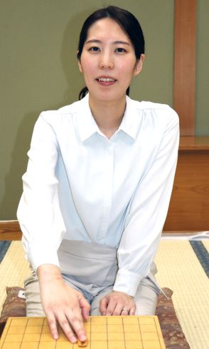 福間香奈女流名人がプロ編入試験受験の西山朋佳白玲への挑戦権ゲット「勢いのある方と充実した番勝負に」