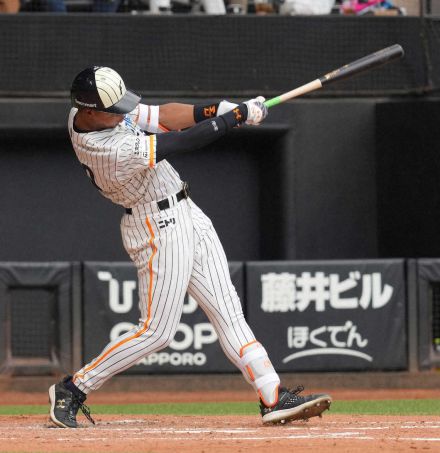 日本ハム万波中正がリーグトップに1本差の13号！水谷瞬と球宴“最多得票”アベック弾！