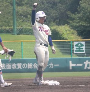 神戸国際大付、10得点快勝で16強「僕が引っ張る」井関駿翔が１回に２点適時三塁打／兵庫