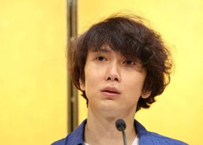 芥川賞受賞の朝比奈秋さん、内科医師の傍ら「身体性」手がかりに創作