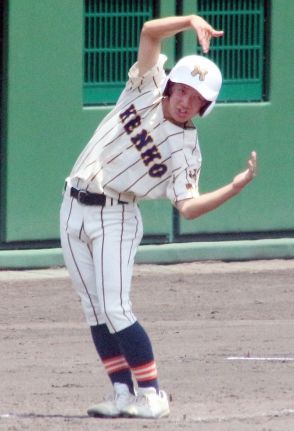 【高校野球】兵庫工、堤三塁ランナーコーチ「攻撃タイプＣでいこか！」　独特な声かけ連発でチーム支える