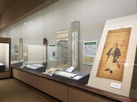 和歌山市立博物館で企画展「陸奥宗光と和歌山」　写真や愛用品など140点