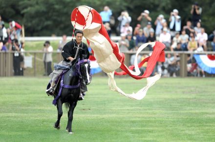 2024年は「古式馬術」を見ることができるか 宮内庁伝承の伝統文化「母衣引」とは