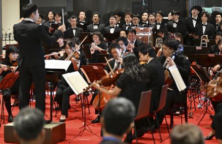 静岡市に新社屋完成「第九」で祝う　アイエイアイ社員、静響と共演