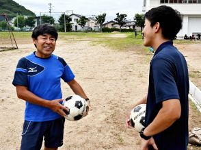 「部活サポート職員制度」始動、福島市　渡利中でサッカー指導