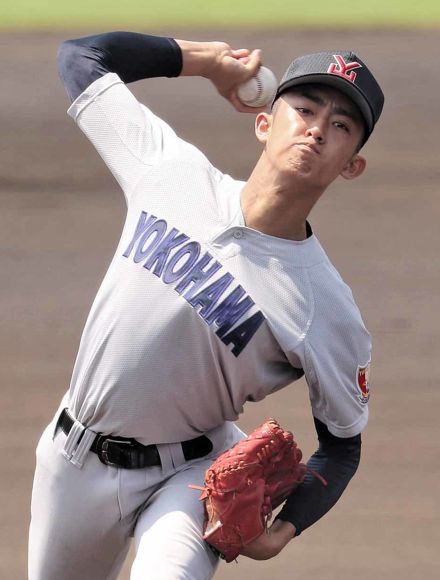 【高校野球神奈川大会】横浜がコールド勝ち、初先発・１年織田が３回無失点、主砲・椎木は満塁弾